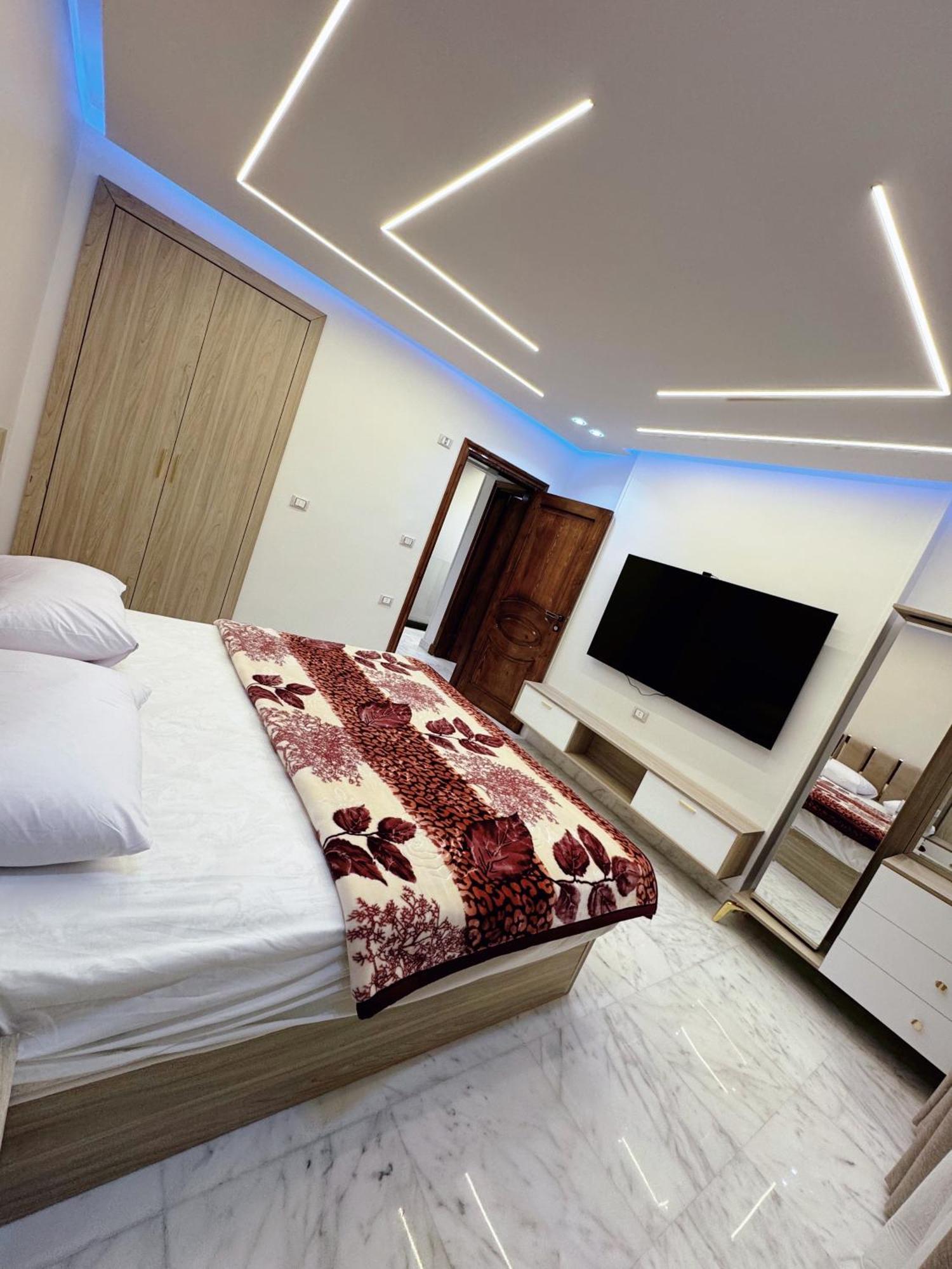 Luxury Duplex Hotel Apartment Sheraton Al Matar Apartment *