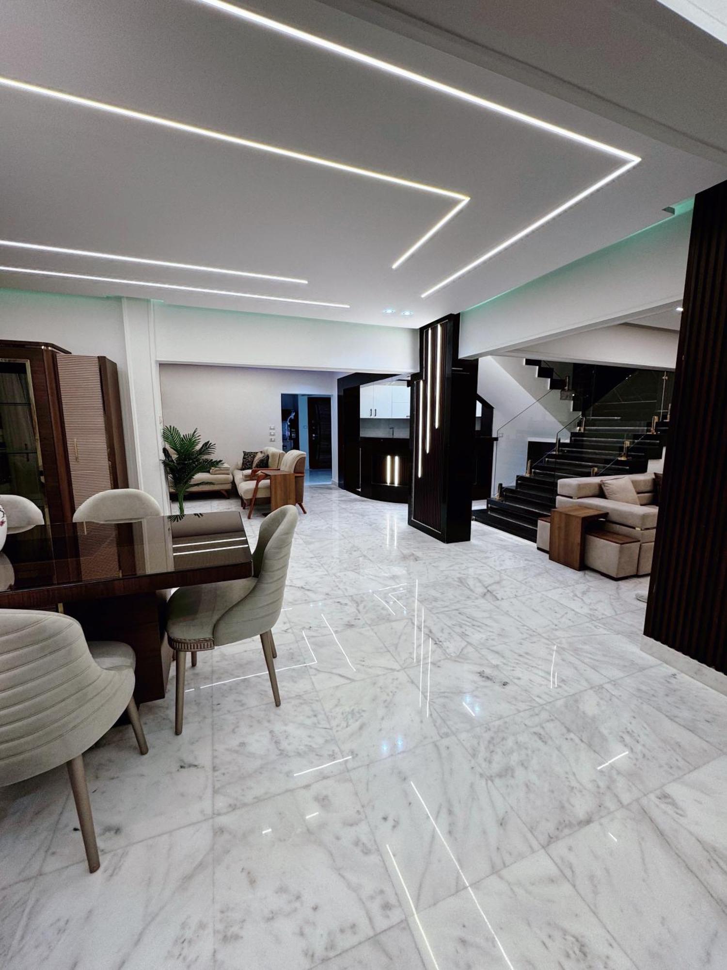 Luxury Duplex Hotel Apartment Sheraton Al Matar Apartment