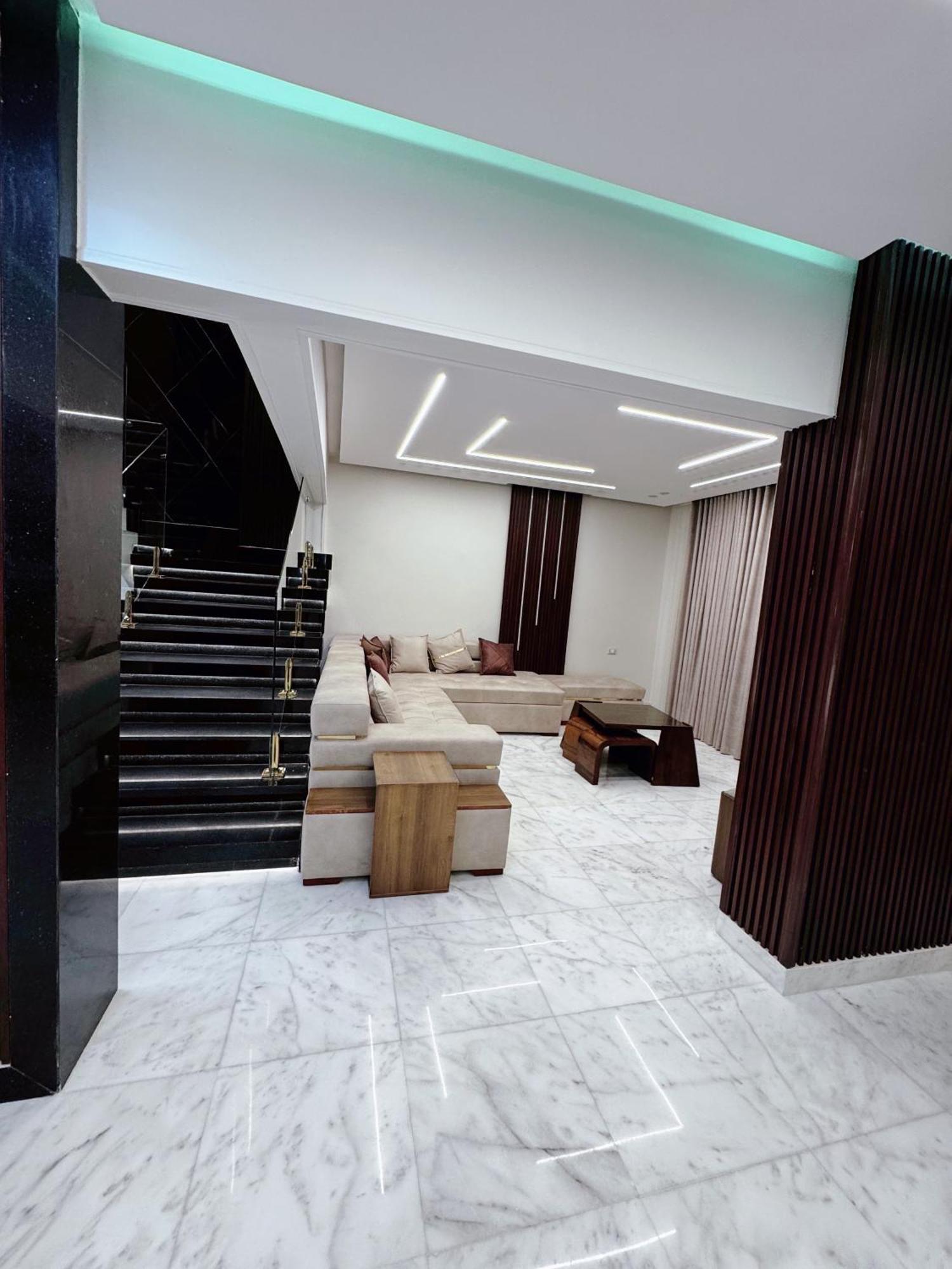 Apartment Luxury Duplex Hotel Apartment Sheraton Al Matar *