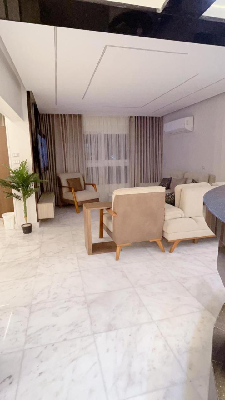 Luxury Duplex Hotel Apartment Sheraton Al Matar Apartment